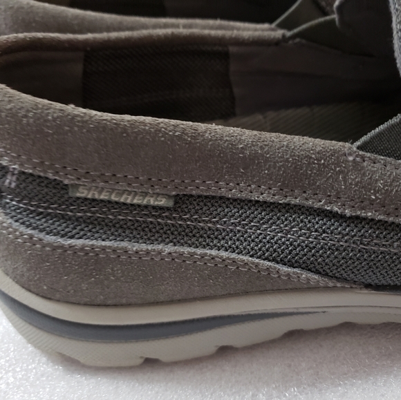 Skecher Mens Relaxed Fit Slip On - Picture 7 of 11